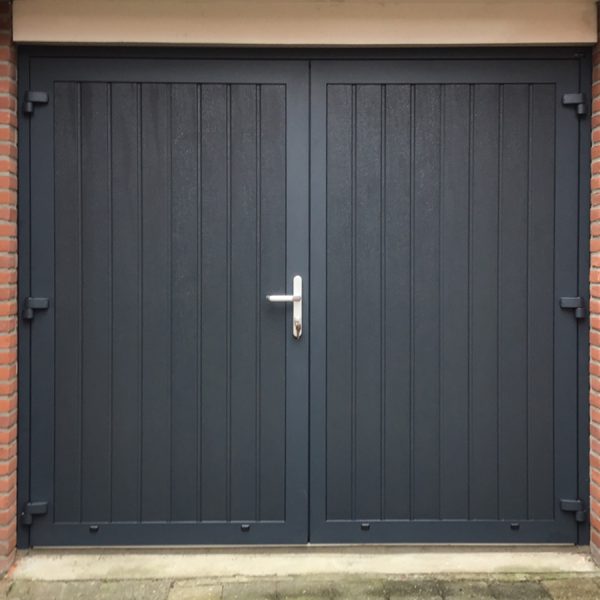 Openslaande garagedeur